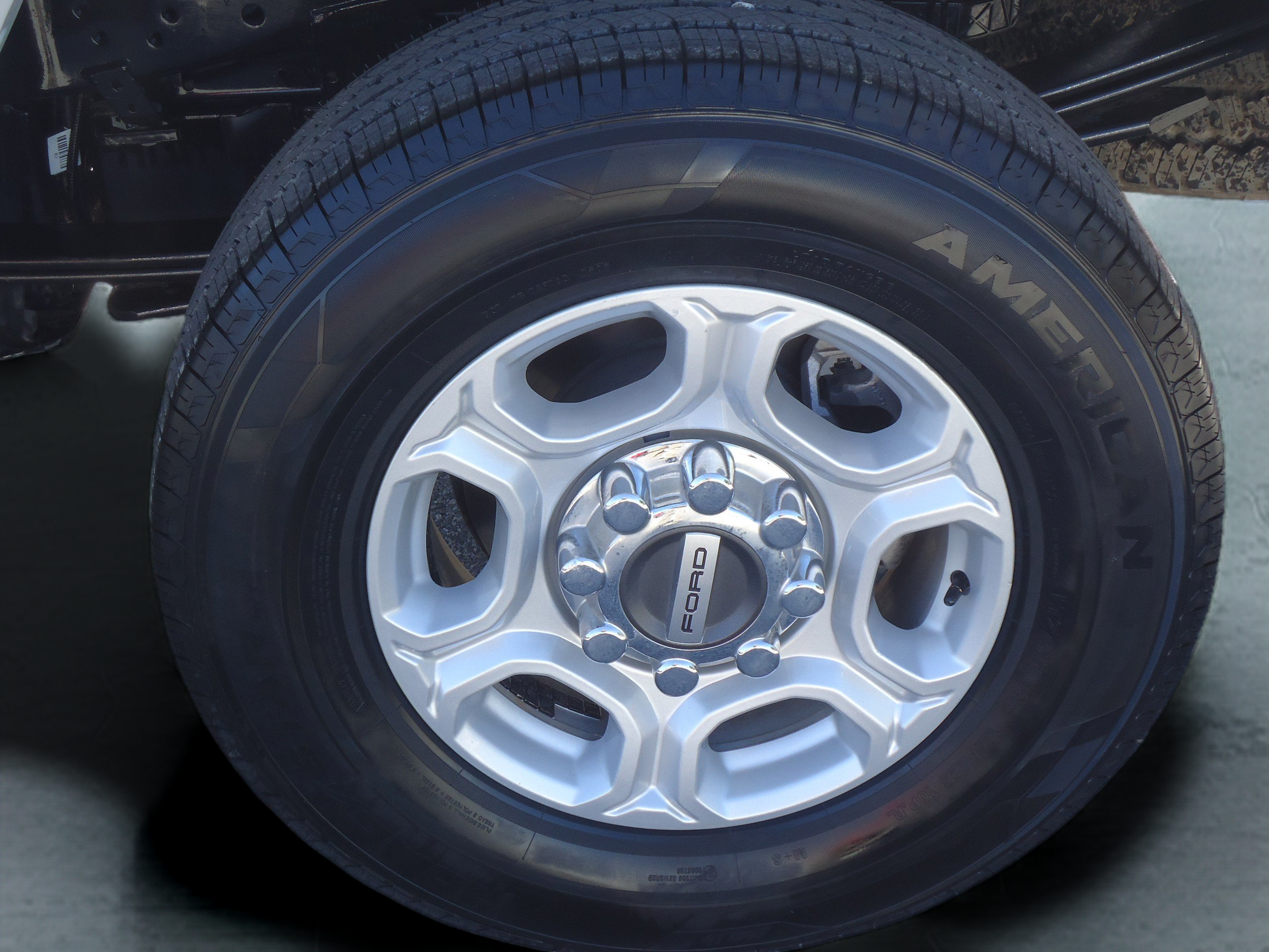 Used 2025 Ford F250 XLT w/ FX4 Off-Road Package AWD/4WD image 9