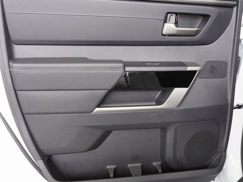 New 2025 Toyota Tundra Limited image 17