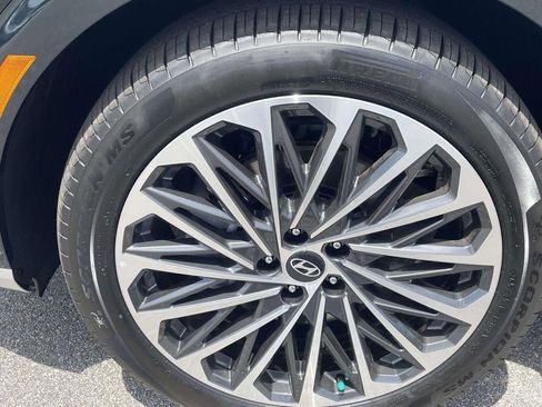 New 2026 Hyundai Palisade Calligraphy FWD image 25