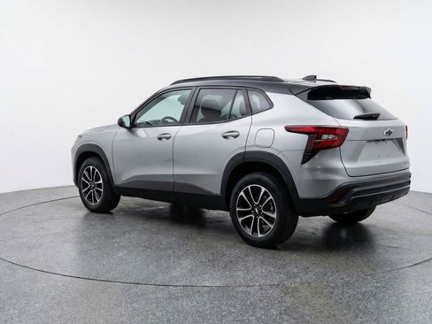 Used 2025 Chevrolet TrailBlazer LT image 6