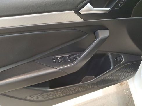 Used 2019 Volkswagen Jetta S w/ Driver Assistance Package image 12