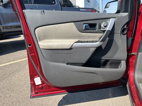 Used 2013 Ford Edge Limited image 18
