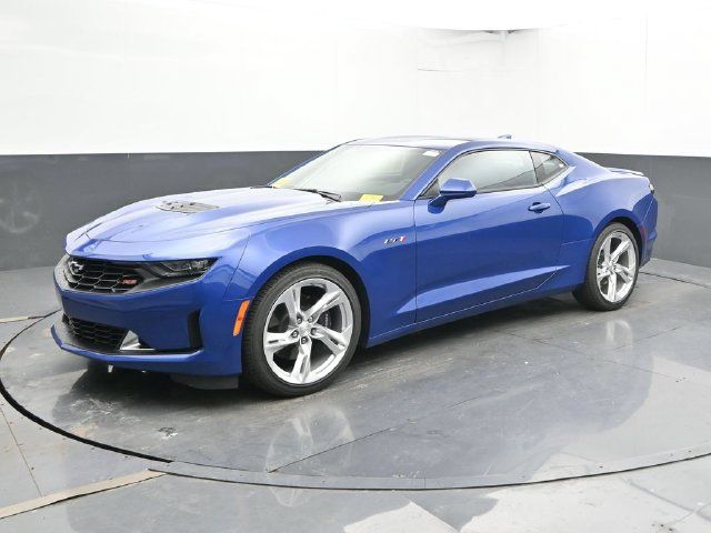 Used 2023 Chevrolet Camaro LT w/ RS Package RWD image 7