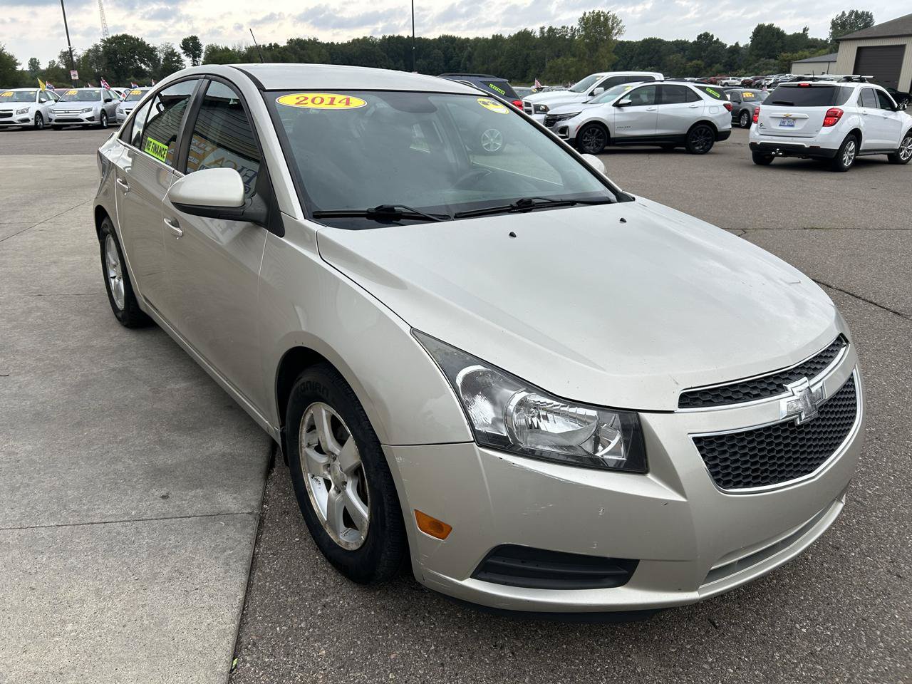 Used 2014 Chevrolet Cruze LT FWD image 3