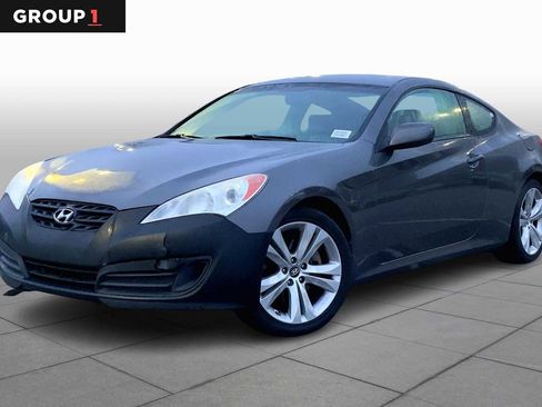 Used 2012 Hyundai Genesis 2.0T image 1
