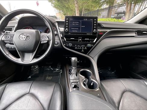 Used 2023 Toyota Camry XSE FWD image 14