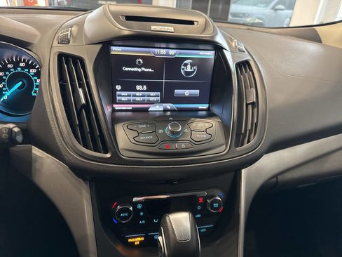 Used 2015 Ford Escape SE w/ Equipment Group 201A image 29