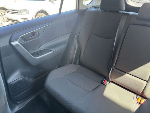 Used 2025 Toyota RAV4 LE image 91