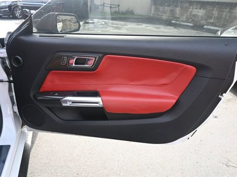 Used 2015 Ford Mustang Coupe image 38