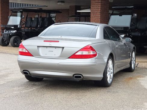 Used 2007 Mercedes-Benz SL 550 image 8