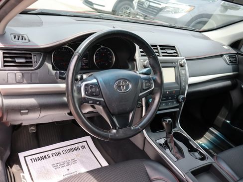 Used 2017 Toyota Camry SE FWD image 23