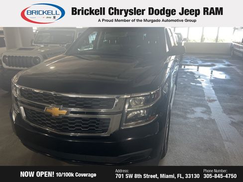 Used 2019 Chevrolet Suburban LT image 2