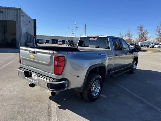 Used 2025 Chevrolet Silverado 3500 LT w/ All Star Edition AWD/4WD image 8