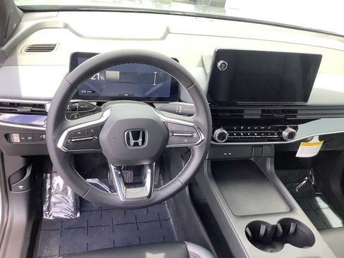 New 2026 Honda Prologue Touring image 10
