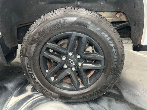 Used 2019 Chevrolet Silverado 1500 LT Trail Boss image 21