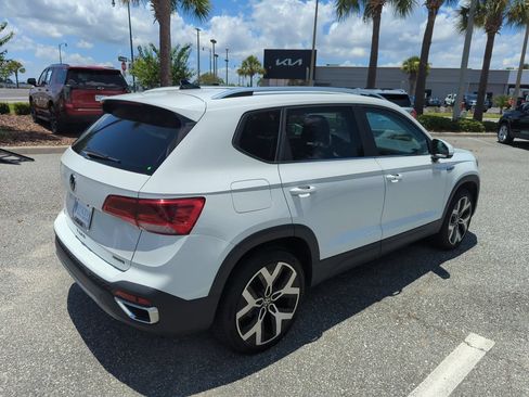 Used 2022 Volkswagen Taos SEL AWD/4WD image 6