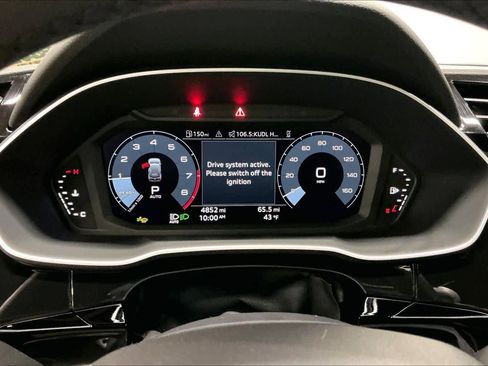 Used 2025 Audi Q3 2.0T Premium image 22