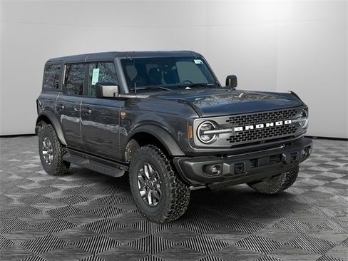 New 2025 Ford Bronco Badlands image 7