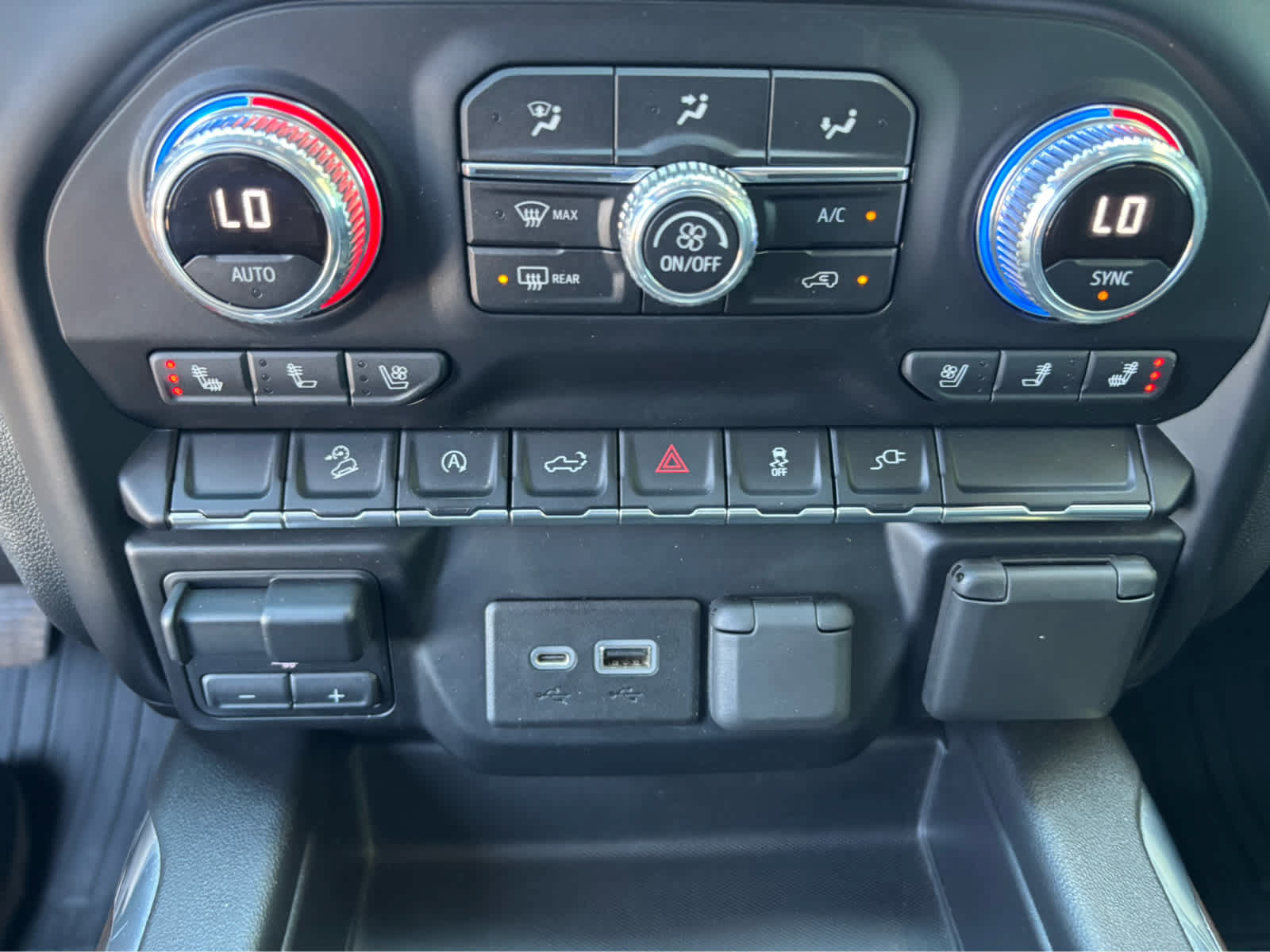Used 2020 GMC Sierra 1500 SLT AWD/4WD image 27