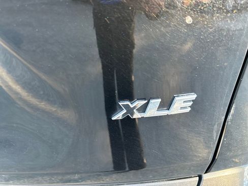 Used 2024 Toyota RAV4 XLE image 9