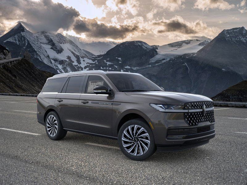 Used 2025 Lincoln Navigator Black Label AWD/4WD image 7