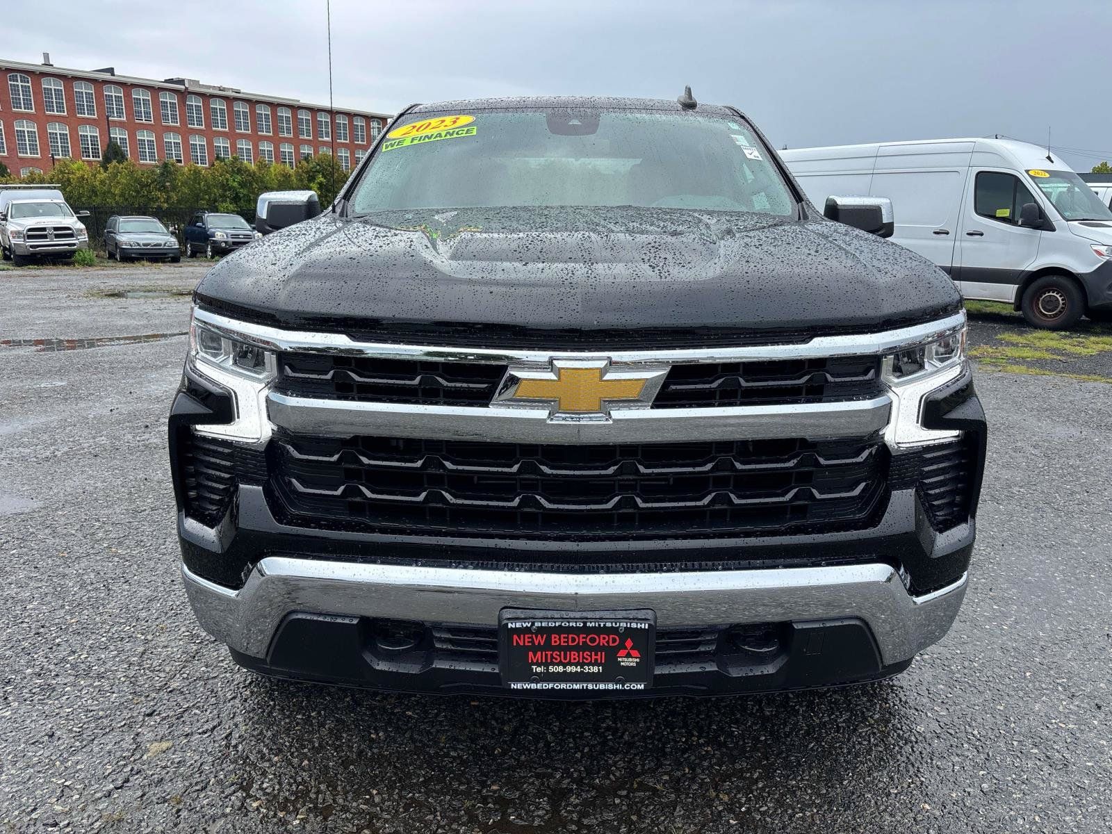Used 2023 Chevrolet Silverado 1500 LT AWD/4WD image 2