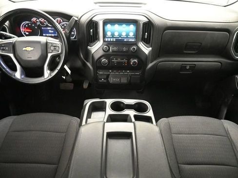 Used 2023 Chevrolet Silverado 3500 LT AWD/4WD image 19