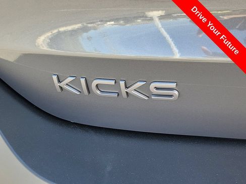 Used 2026 Nissan Kicks SV w/ SV Premium Package FWD image 27