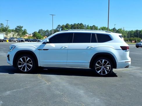 Used 2024 Volkswagen Atlas SEL Premium R-Line AWD/4WD image 16