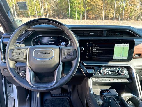 Used 2024 GMC Sierra 1500 Denali Ultimate image 19