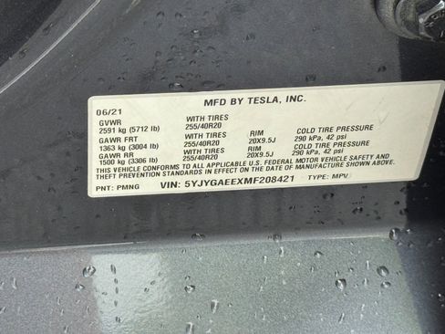 Used 2021 Tesla Model Y Long Range AWD/4WD image 46