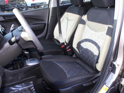 Used 2022 Chevrolet Spark LS image 15