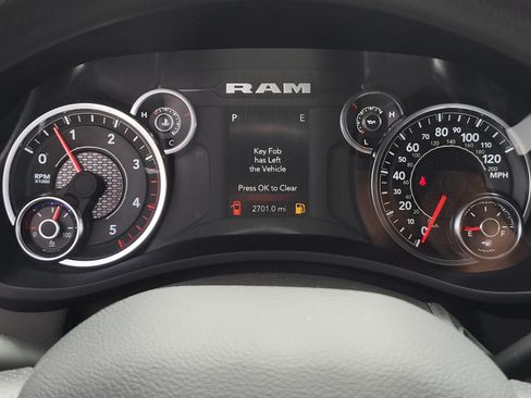 Used 2024 RAM 3500 Tradesman w/ Chrome Appearance Group AWD/4WD image 27