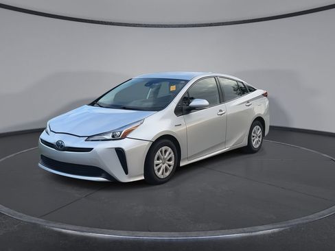 Used 2022 Toyota Prius L Eco FWD image 4
