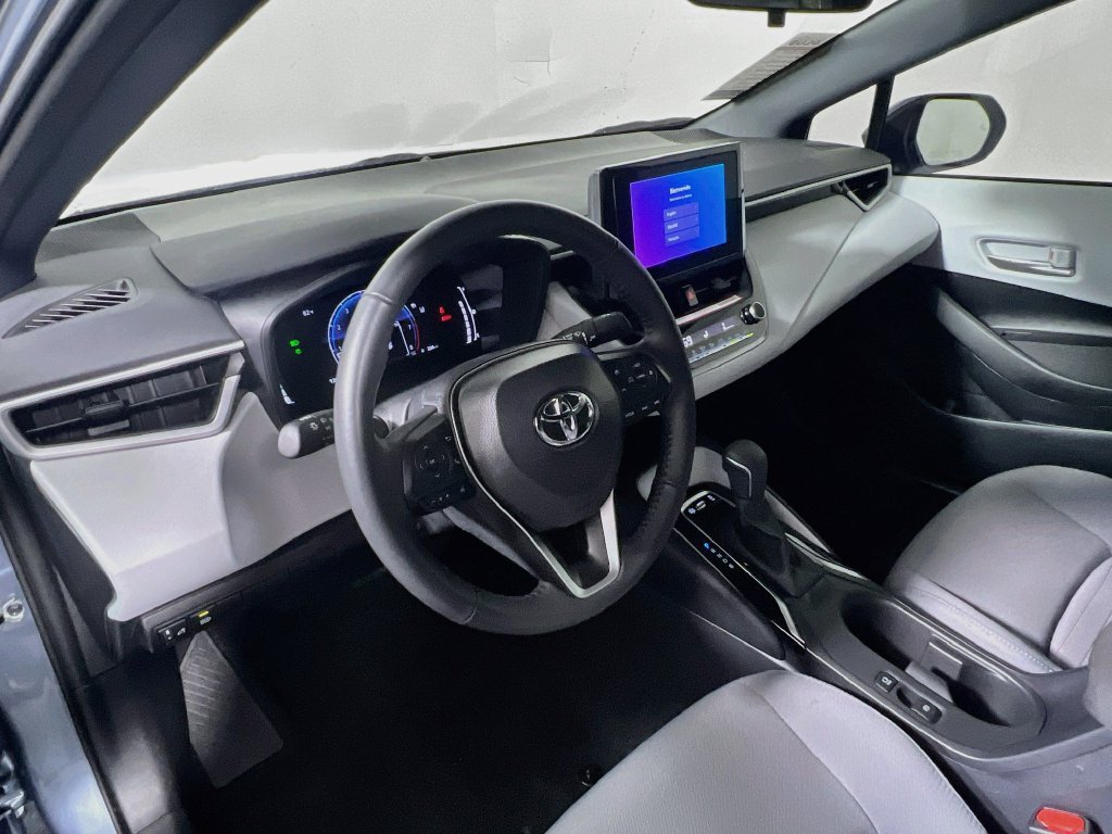 Used 2026 Toyota Corolla SE FWD image 25