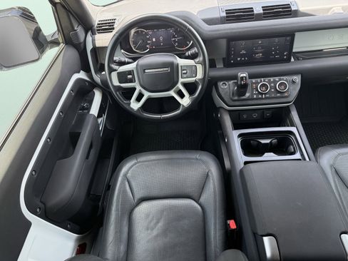 Used 2023 Land Rover Defender 90 S image 45