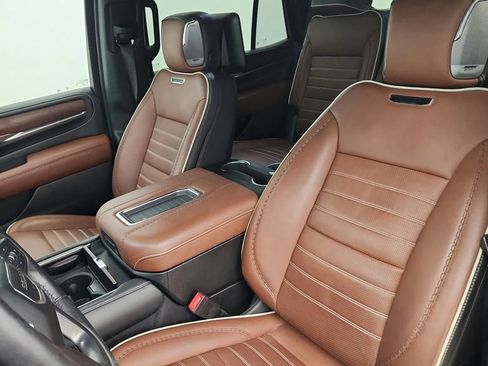 Used 2023 GMC Yukon Denali Ultimate AWD/4WD image 14