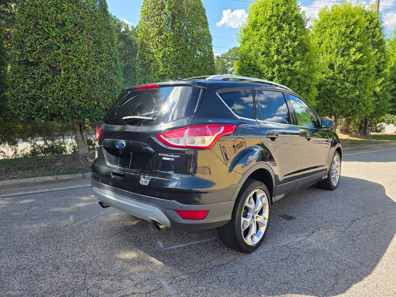 Used 2013 Ford Escape Titanium w/ Parking Technology Pkg AWD/4WD image 5