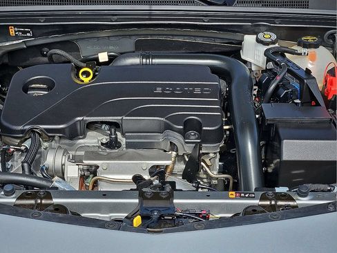 Used 2025 Chevrolet Malibu LT FWD image 9