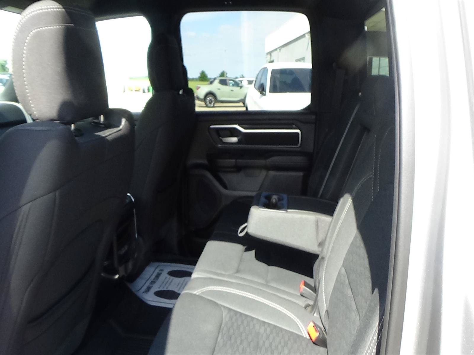 Used 2025 RAM 1500 Big Horn AWD/4WD image 14