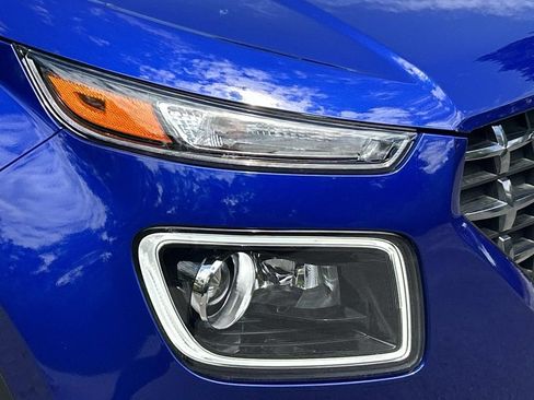 Certified 2025 Hyundai Venue Limited FWD image 10
