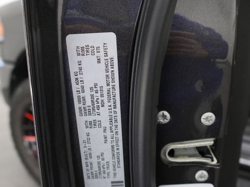 Used 2021 RAM 2500 Big Horn w/ Level B Equipment Group image 60