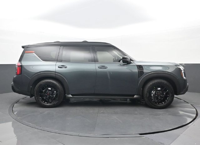 Used 2025 Nissan Armada PRO-4X w/ Pro-4X Premium Package AWD/4WD image 2