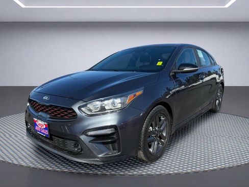 Used 2020 Kia Forte GT-Line FWD image 2