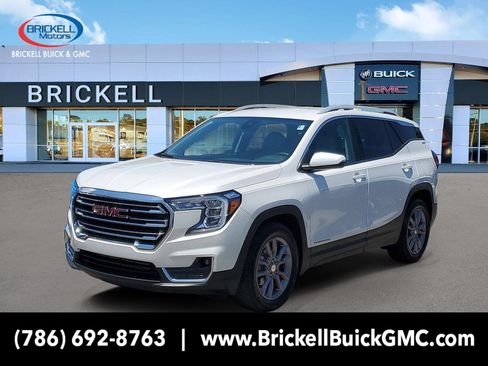 Used 2023 GMC Terrain SLT w/ LPO, Floor Liner Package FWD image 1