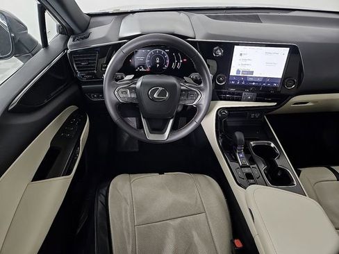 Used 2024 Lexus NX 250 FWD image 12