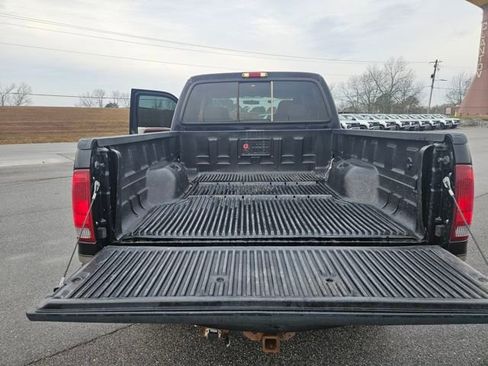 Used 2004 Ford F250 XL image 22