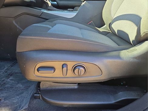 Used 2024 Chevrolet Blazer LT w/ Convenience Package image 24