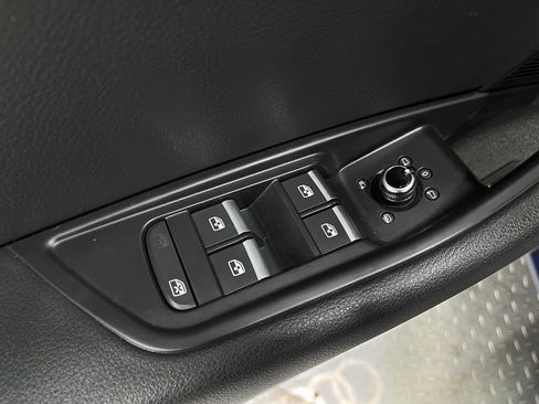 Used 2018 Audi A4 2.0T Ultra Premium Plus w/ Premium Plus Package image 17