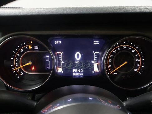 Used 2021 Jeep Wrangler Unlimited Sahara image 45